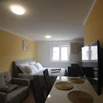 Apartment Summertime *