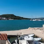 Apartament Summertime Betina (Sibenik-Knin)