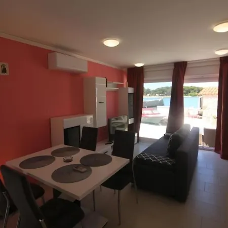 Summertime Betina (Sibenik-Knin)