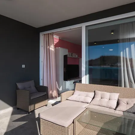 Appartement Summertime Betina (Sibenik-Knin)