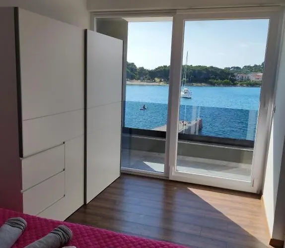 Appartement Summertime Betina (Sibenik-Knin)