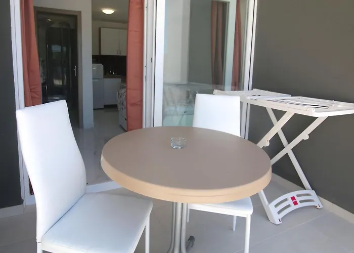 Summertime * Betina (Sibenik-Knin)